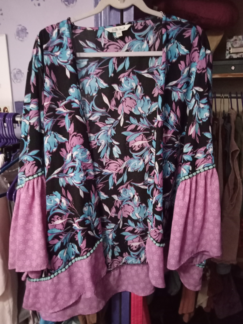 Pioneer Woman Kimono With Bell Sleeves